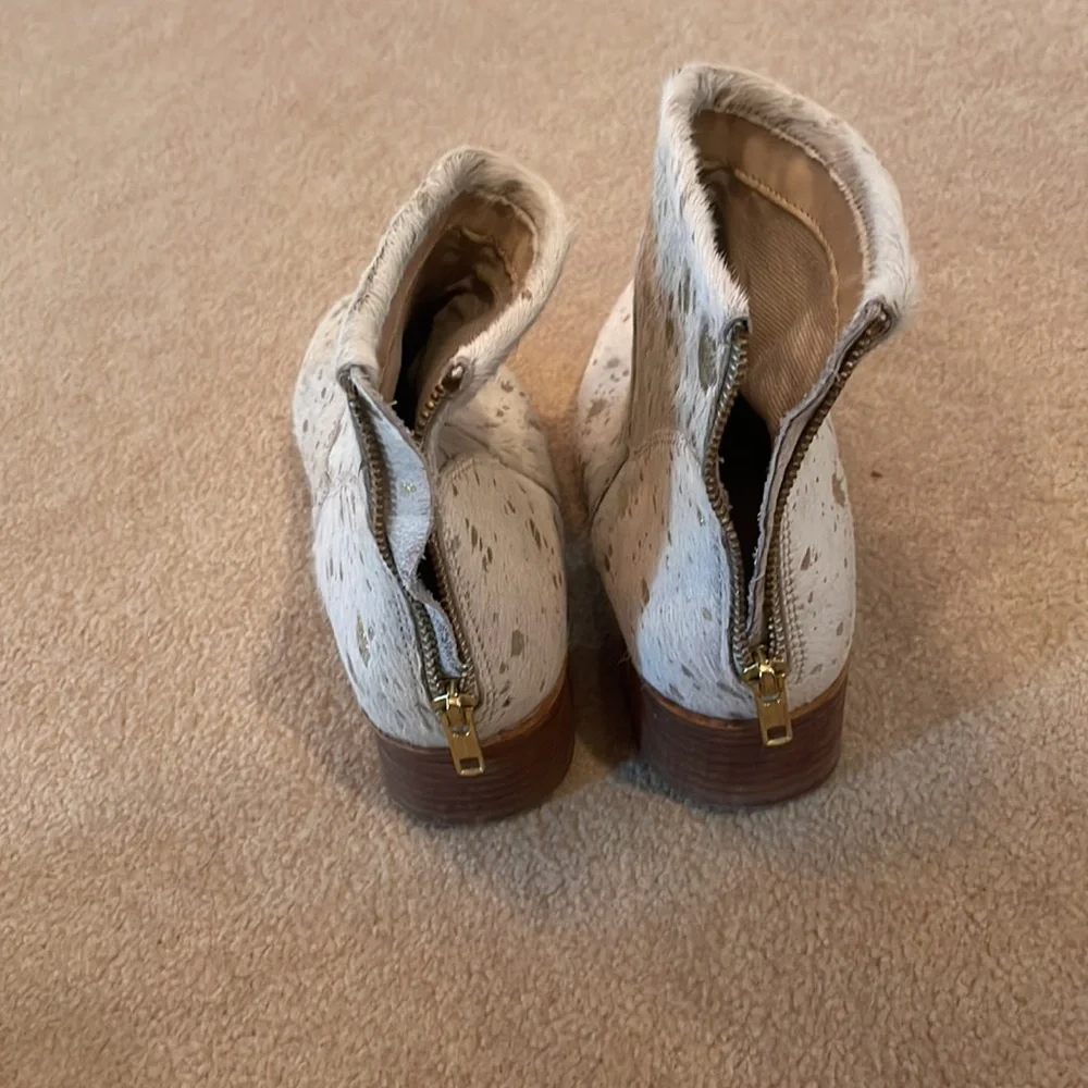 Coconuts by Matisse White Booties - Picture 4 of 4